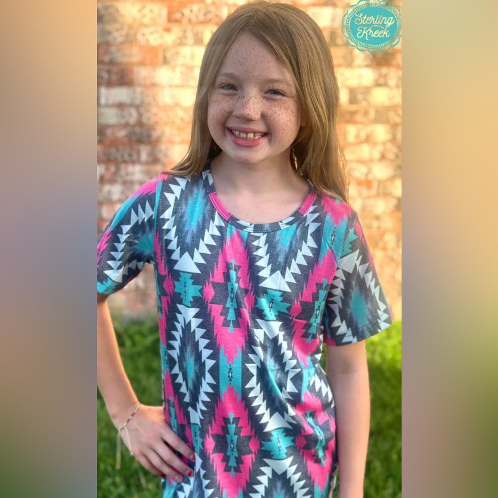 Sterling Kreek Girls' Pink & Teal Aztec Print Montezuma Tee